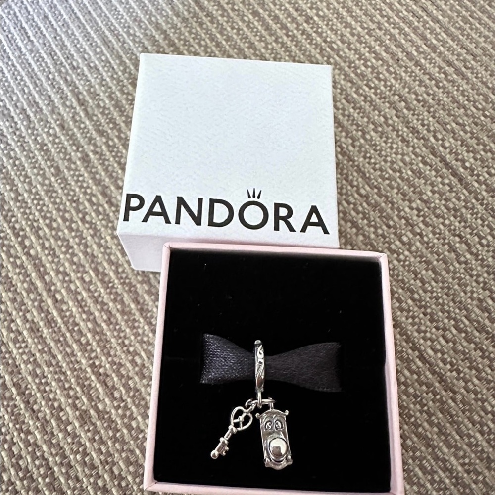 Alice in Wonderland pendant